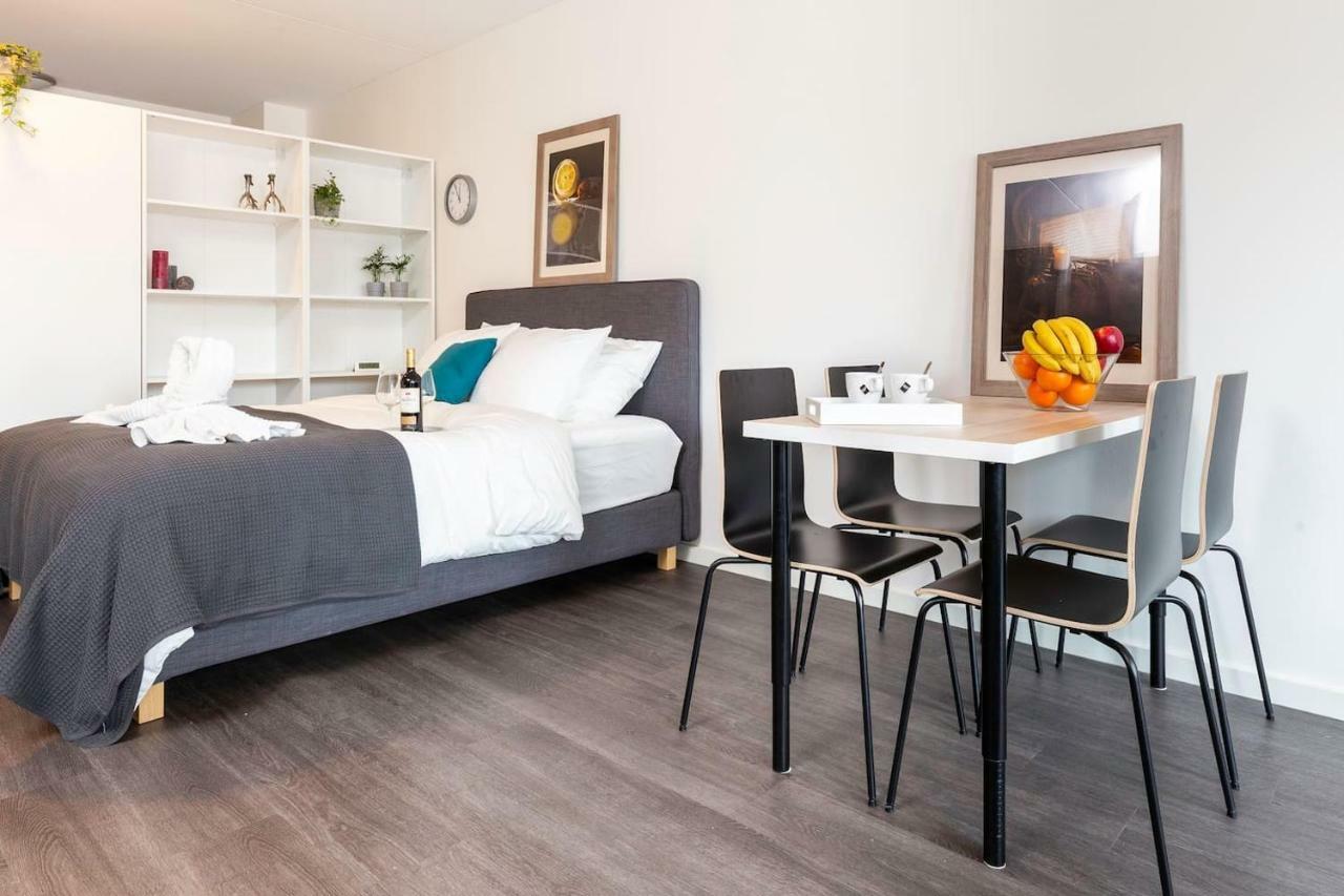 Retreat To Quite Newly Build Apt Center Delft Appartamento Esterno foto